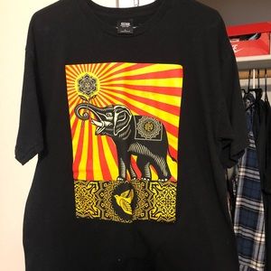 Obey tee